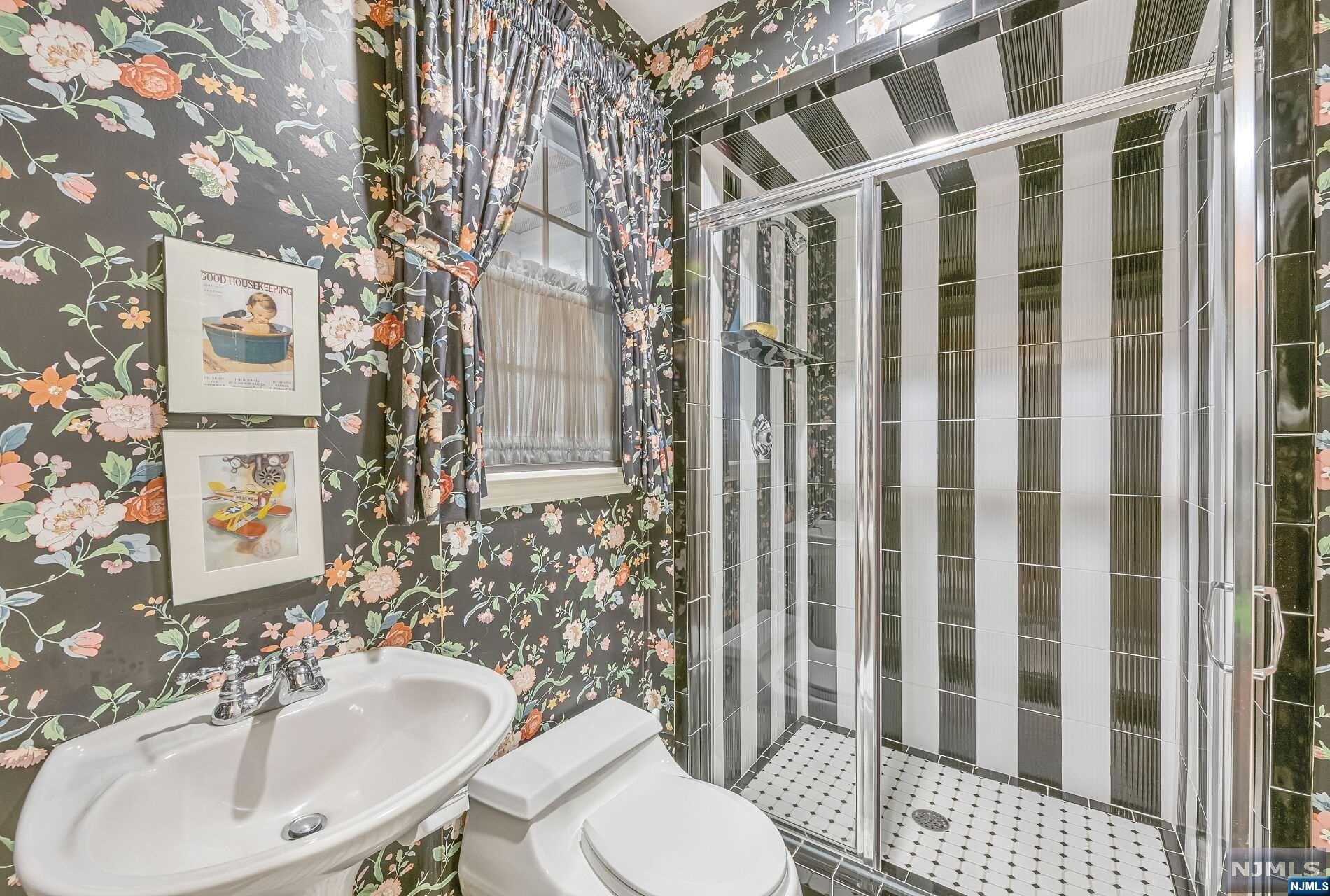 396 Beechwood Road