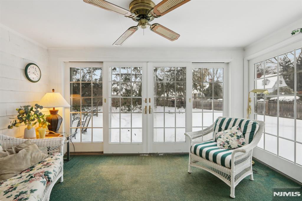 355 Kensington Drive