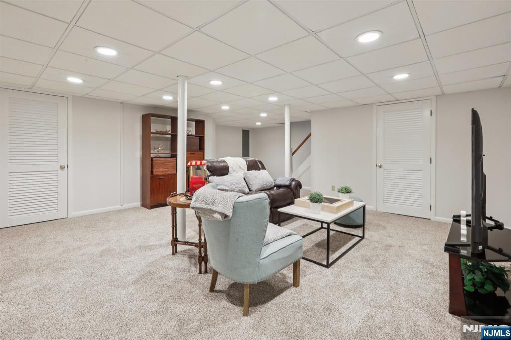 355 Kensington Drive