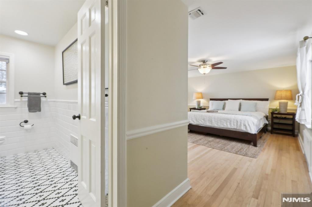 355 Kensington Drive