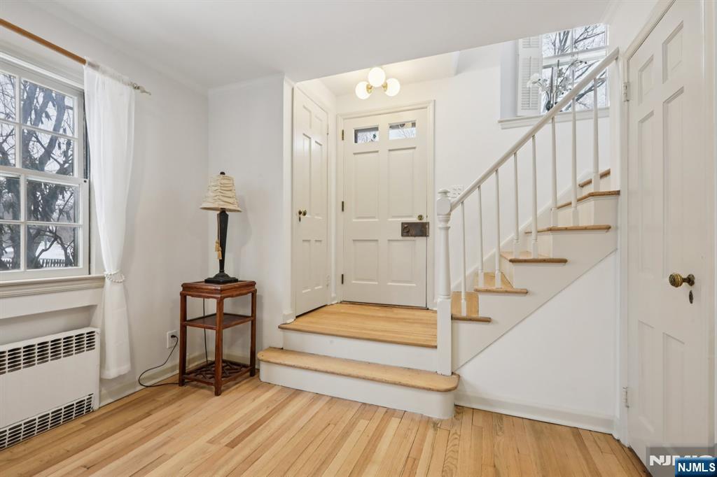 355 Kensington Drive