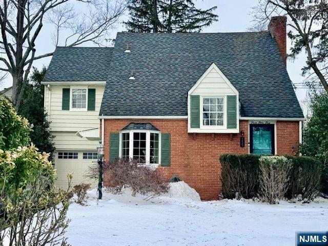 355 Kensington Drive