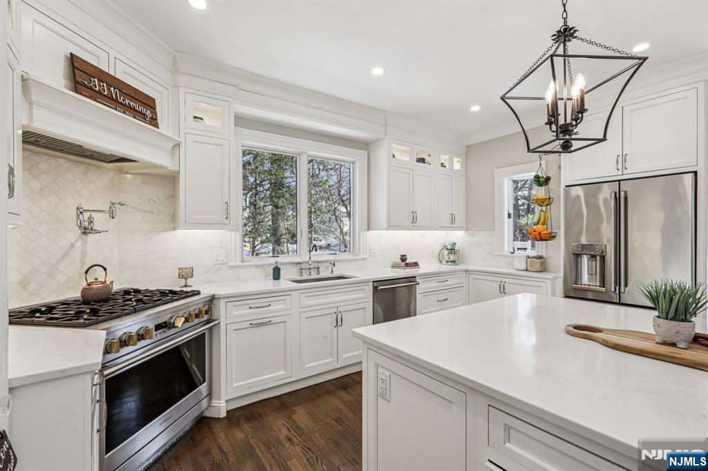 778 E Ridgewood Avenue