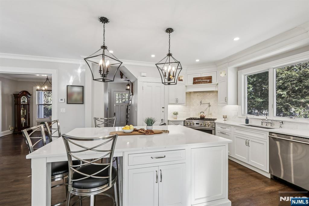 778 E Ridgewood Avenue