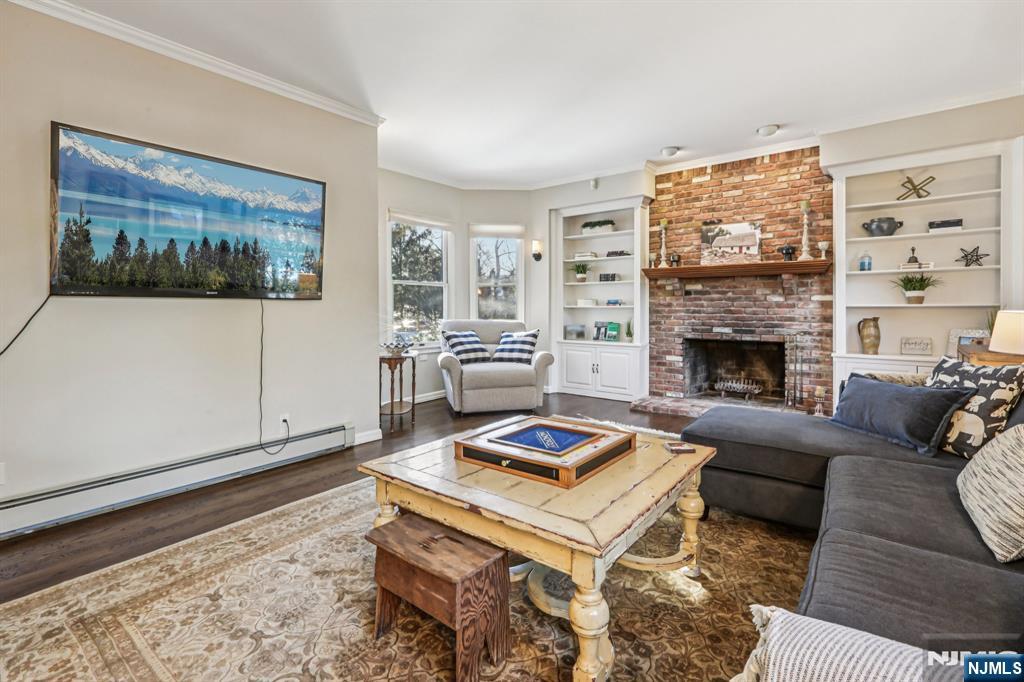 778 E Ridgewood Avenue