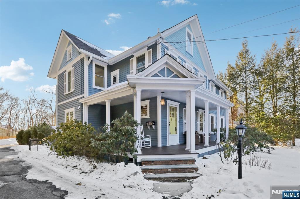 778 E Ridgewood Avenue