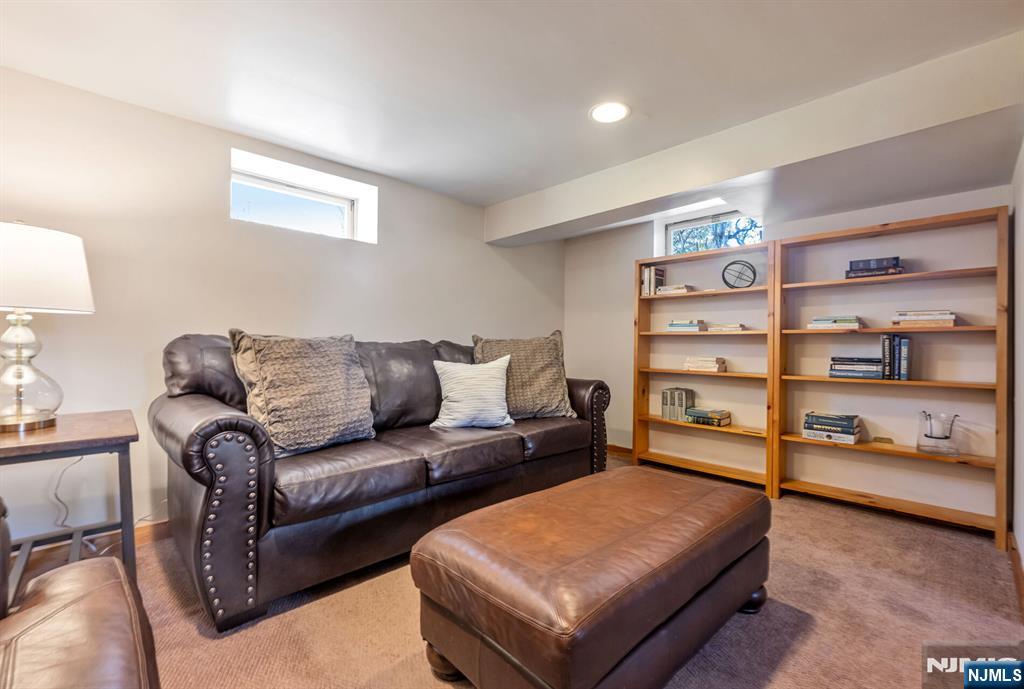 93 Carlton Avenue