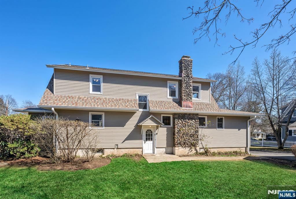 93 Carlton Avenue