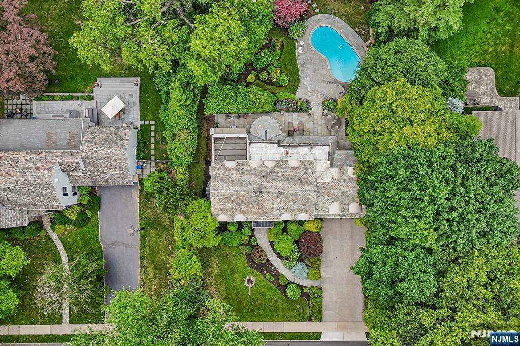 256 Lotte Road