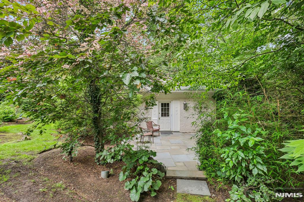 256 Lotte Road
