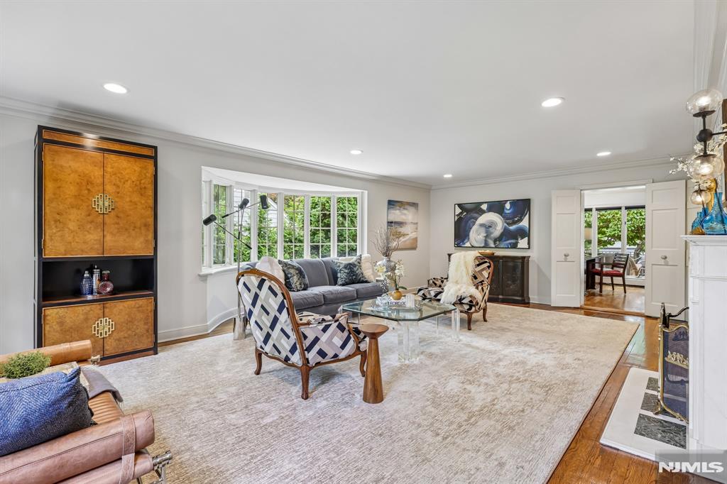 256 Lotte Road