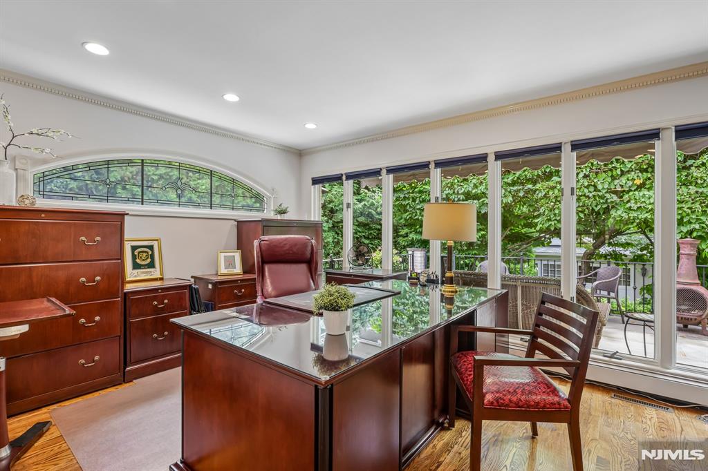 256 Lotte Road