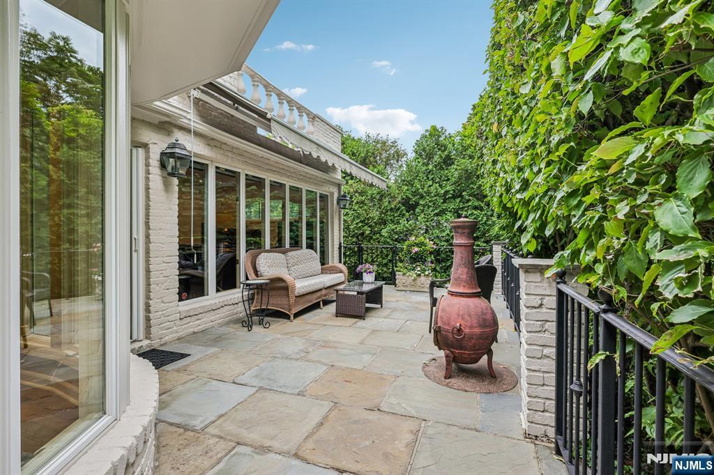 256 Lotte Road