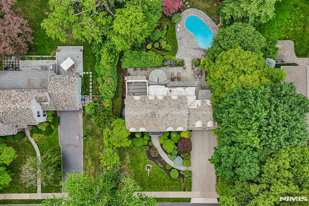 256 Lotte Road