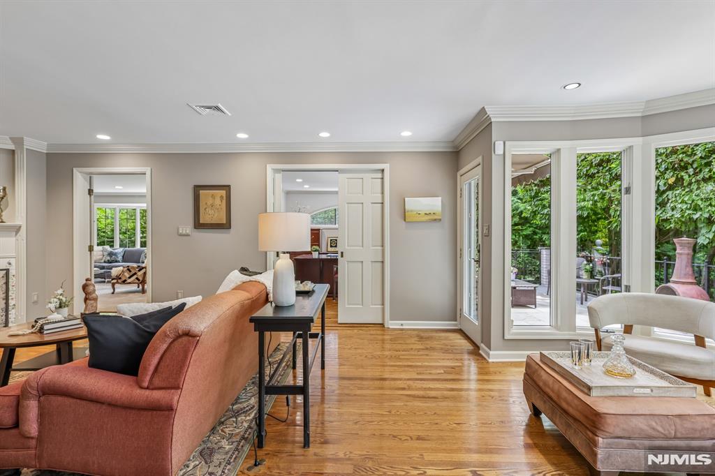 256 Lotte Road