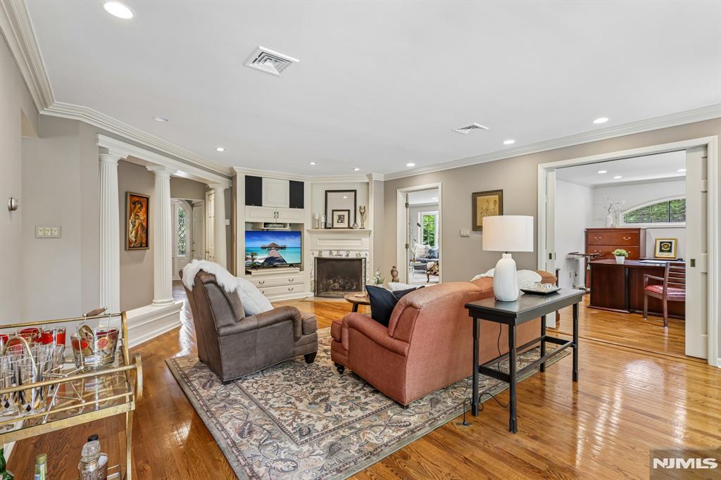 256 Lotte Road