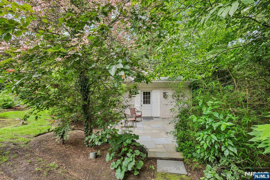 256 Lotte Road