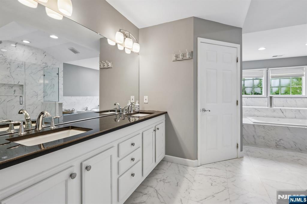 2 Winding Ridge