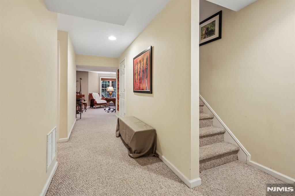 2 Winding Ridge
