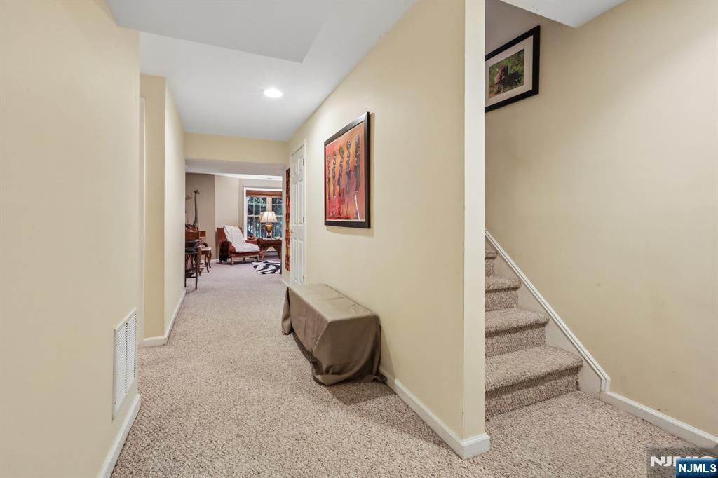2 Winding Ridge