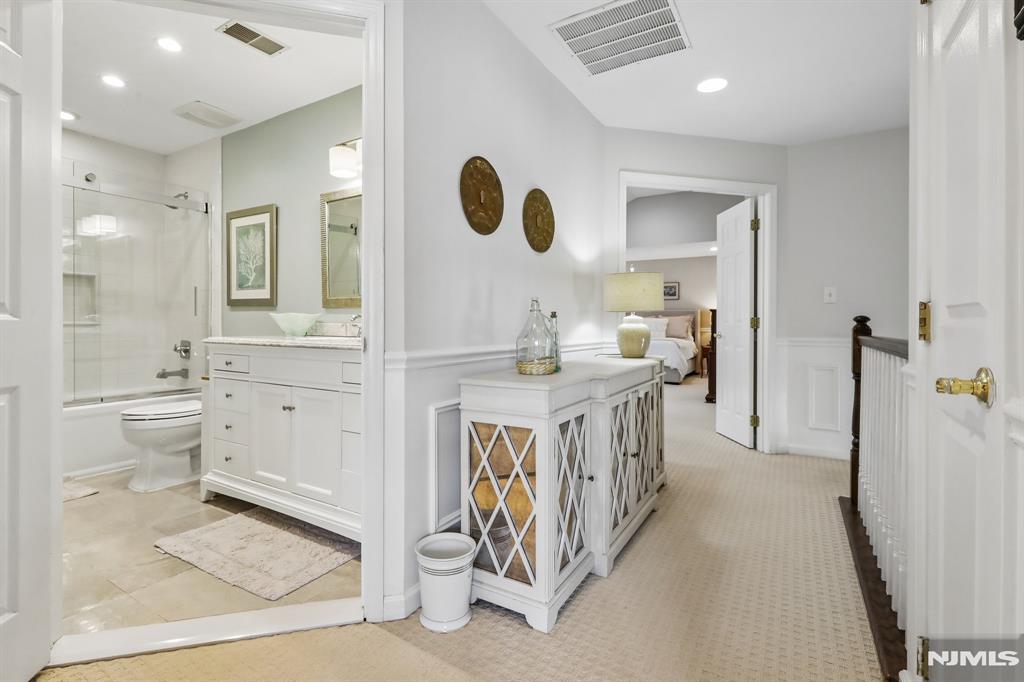 2 Winding Ridge
