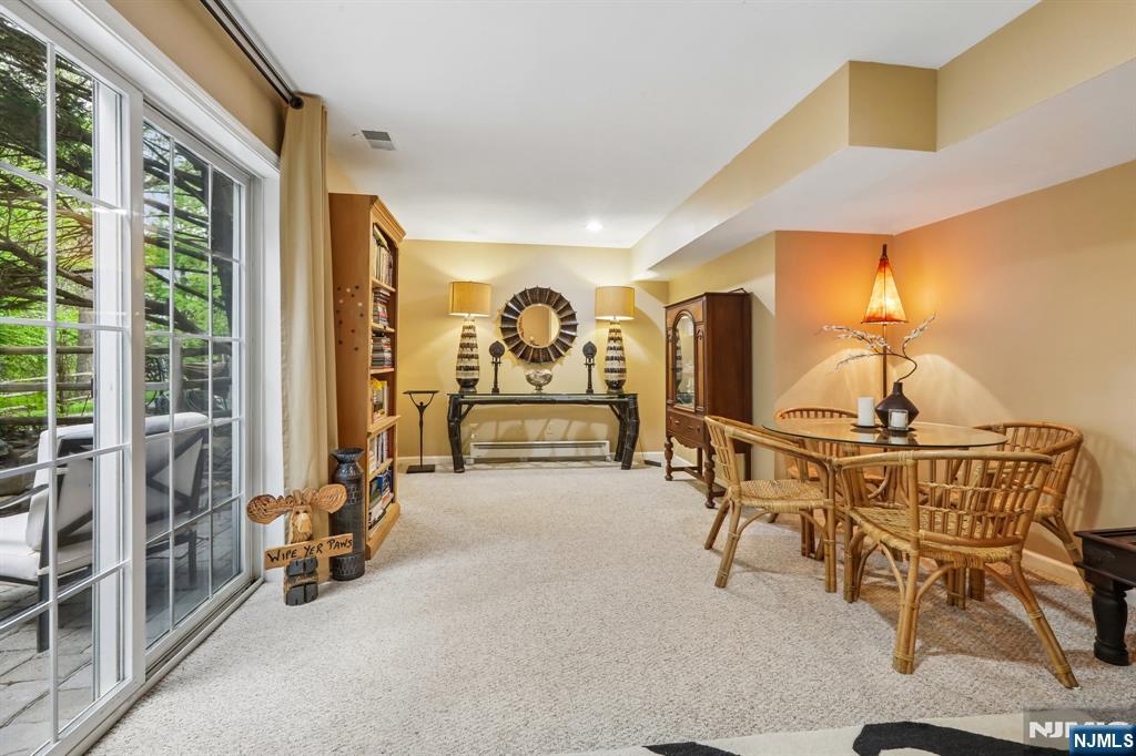 2 Winding Ridge