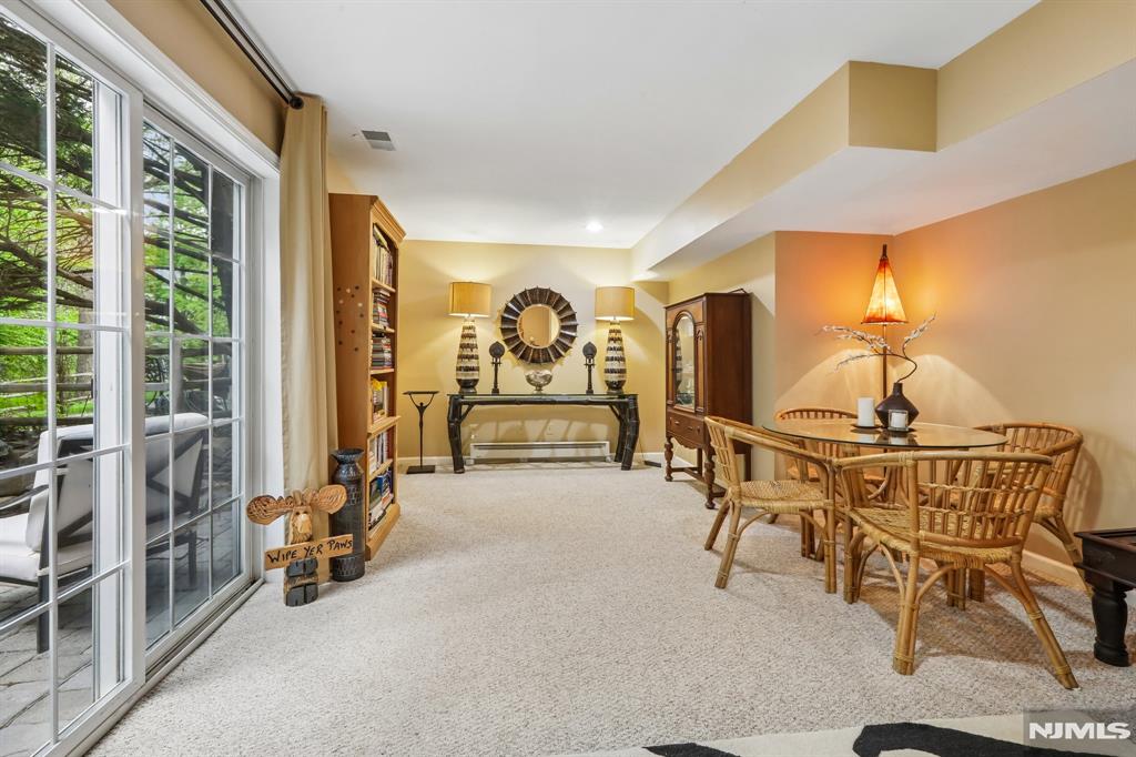 2 Winding Ridge