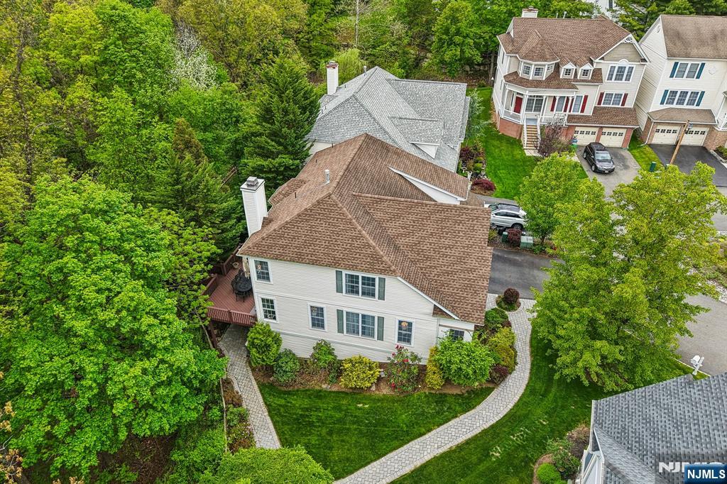 2 Winding Ridge