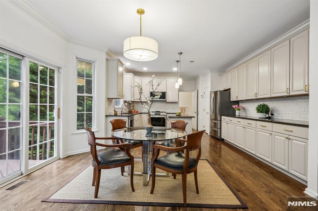 2 Winding Ridge