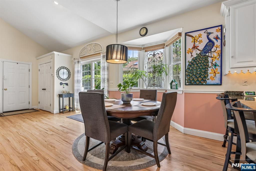 43 N Pleasant Avenue