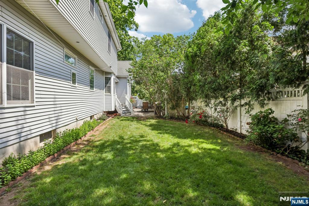 43 N Pleasant Avenue
