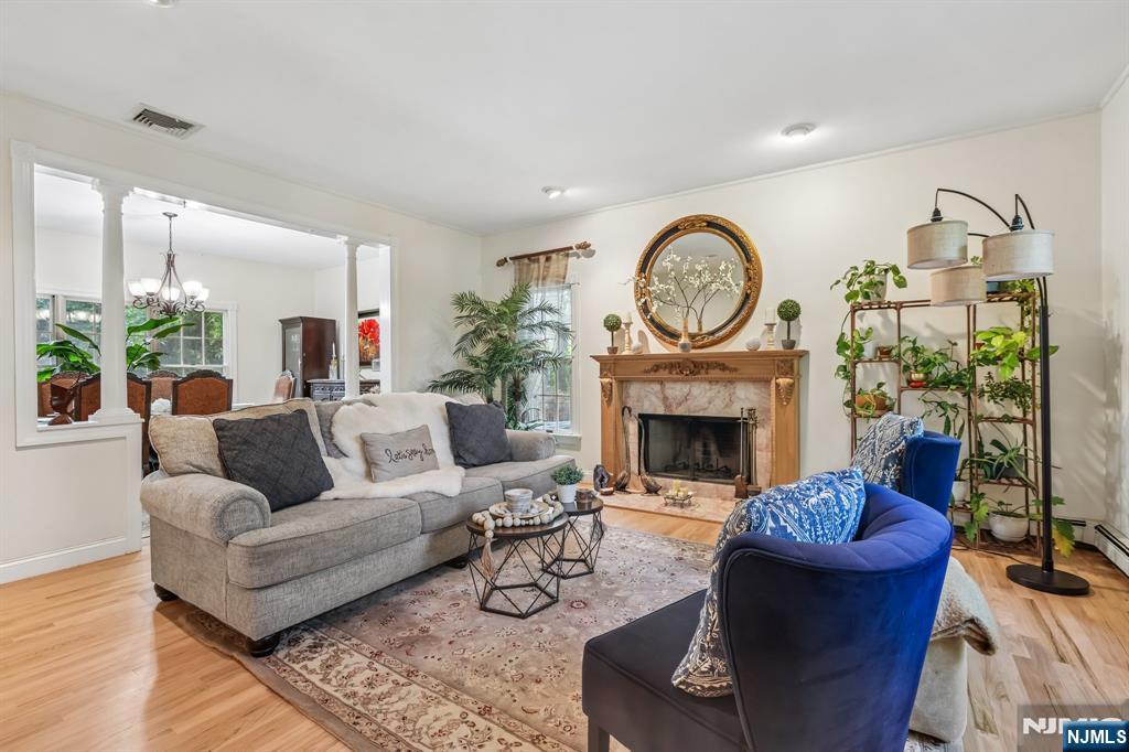 43 N Pleasant Avenue
