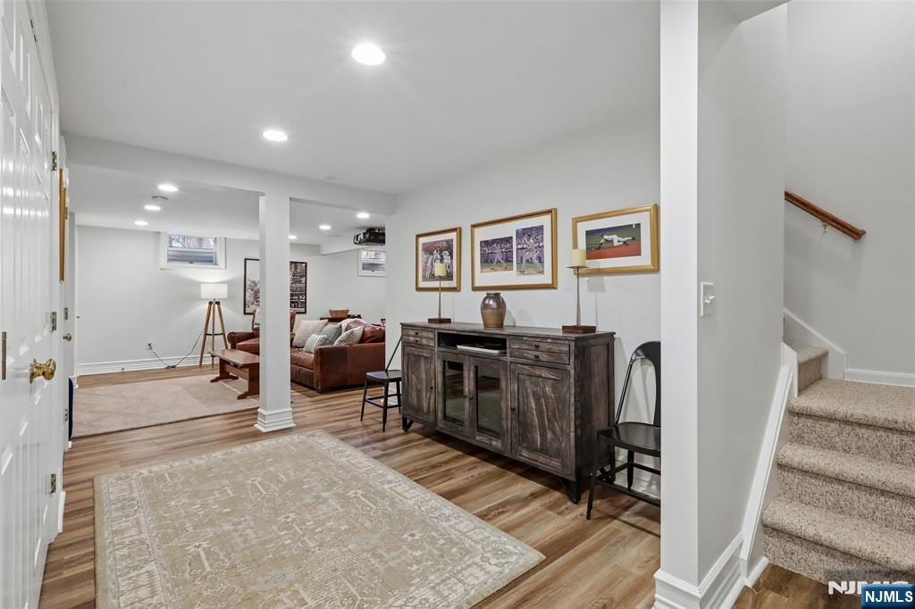 408 Drury Lane