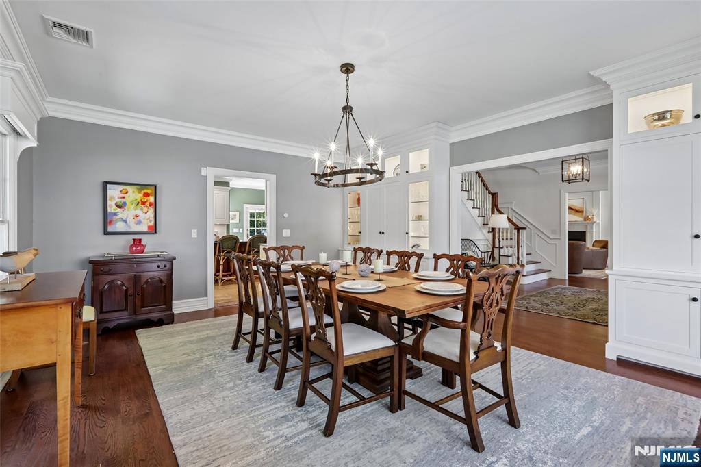 408 Drury Lane