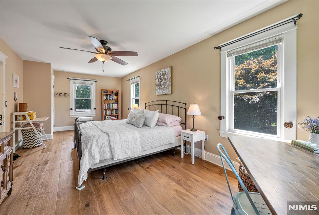 50 E Grand Avenue