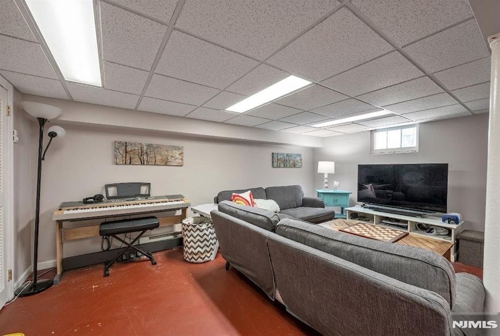 50 E Grand Avenue
