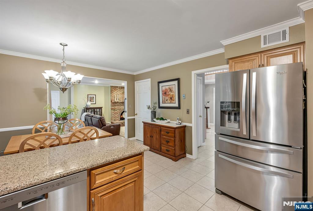 27 Cobblestone Lane