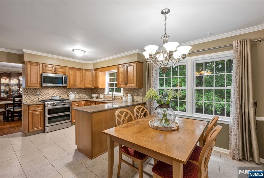 27 Cobblestone Lane