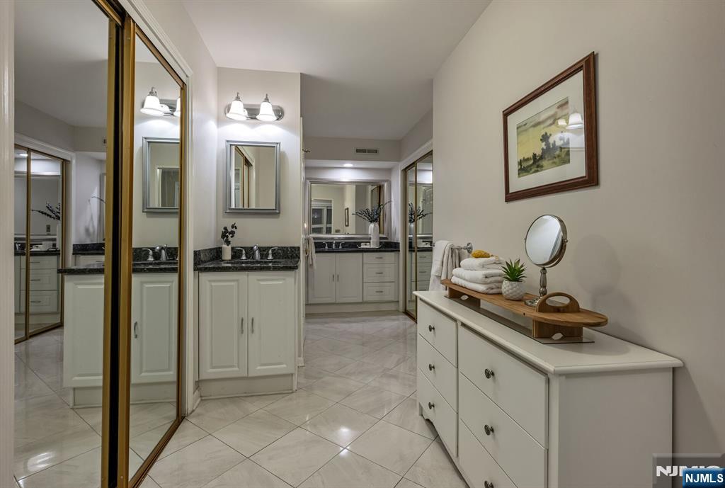 27 Cobblestone Lane