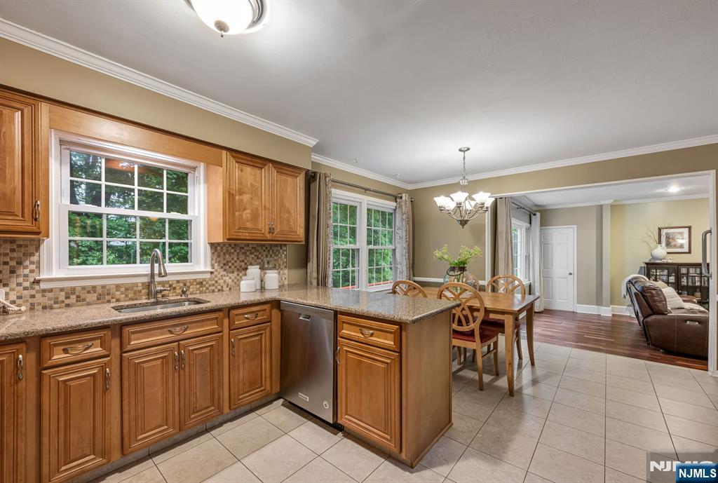 27 Cobblestone Lane