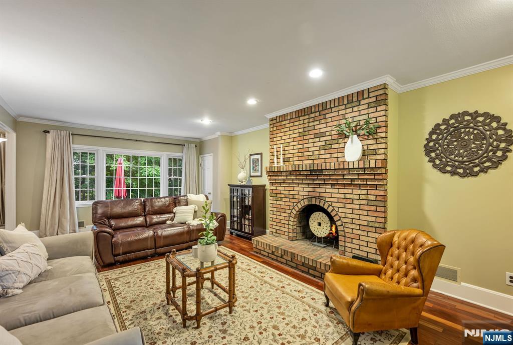27 Cobblestone Lane