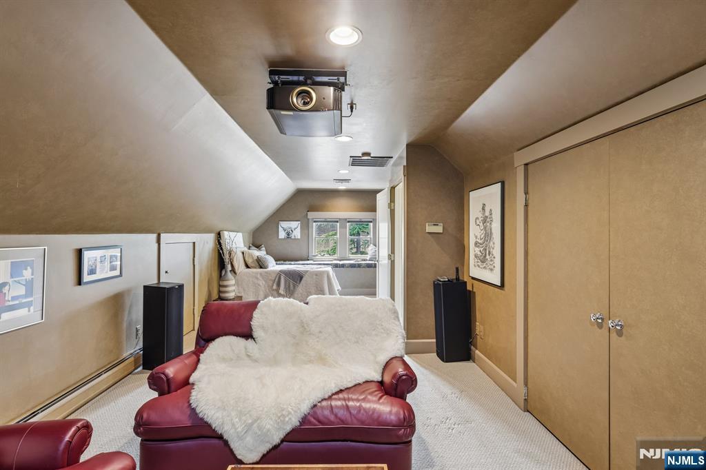 86 Walthery Avenue