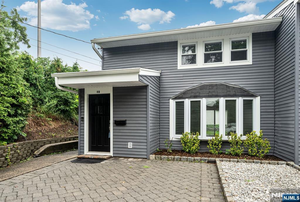 8 Macbeth B