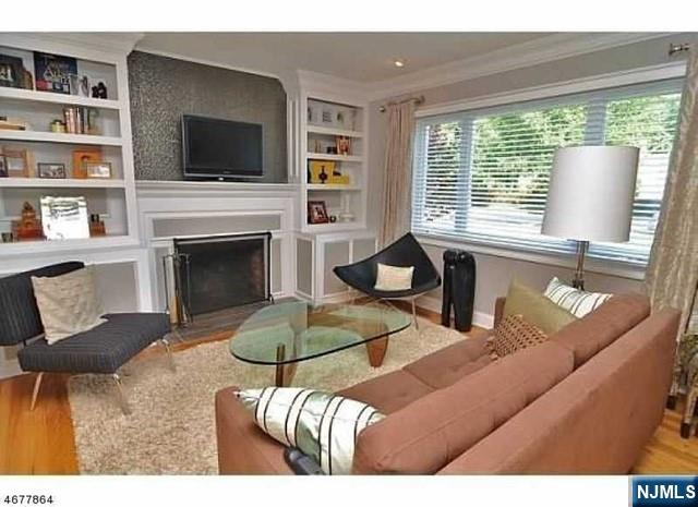 66 Glen Boulevard