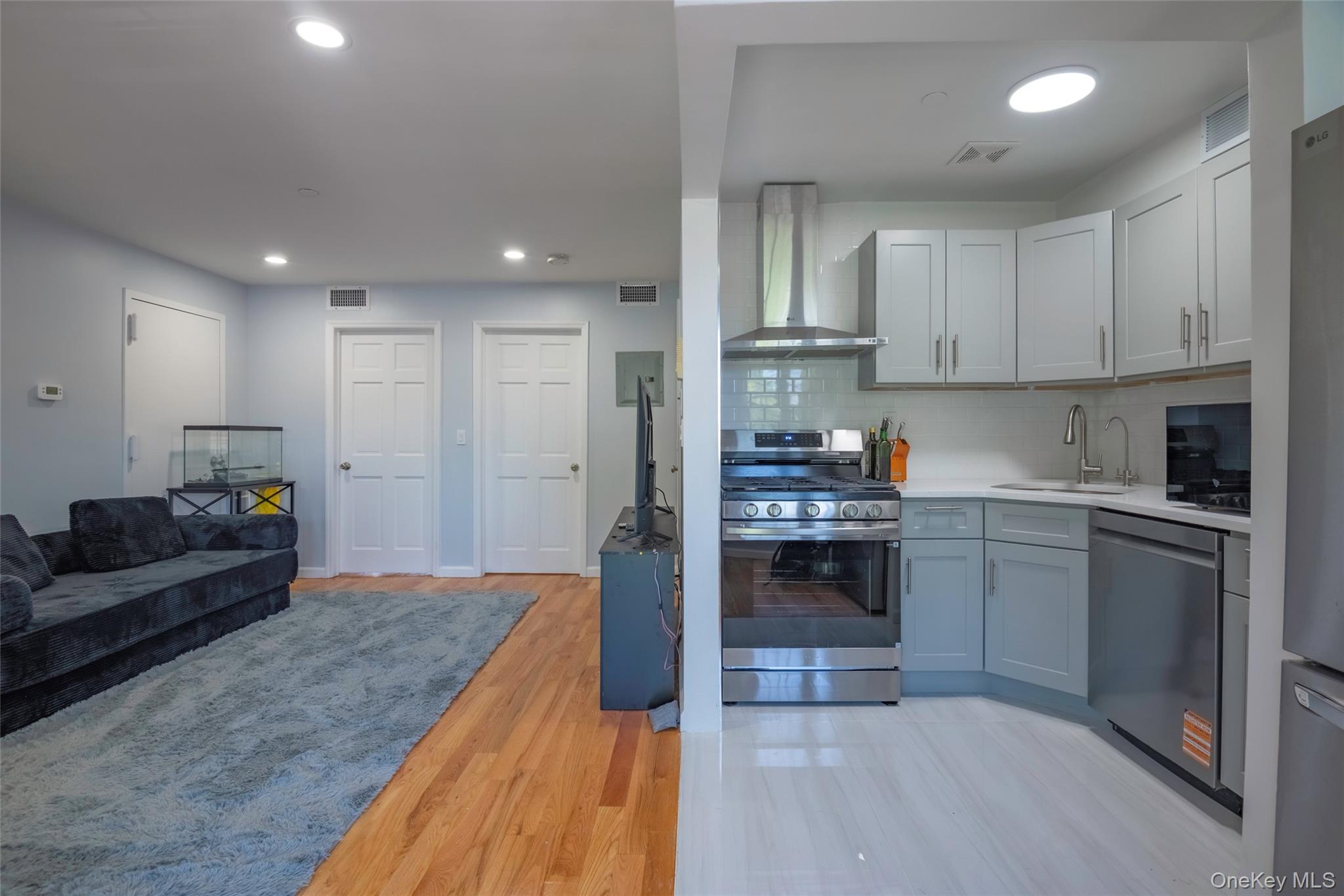 103-02 42nd Avenue Unit: 4D