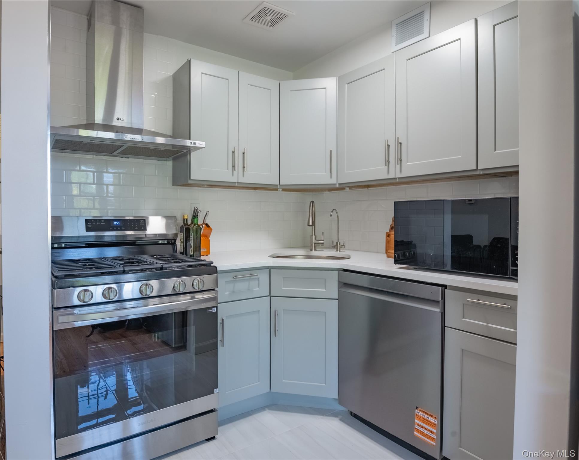 103-02 42nd Avenue Unit: 4D