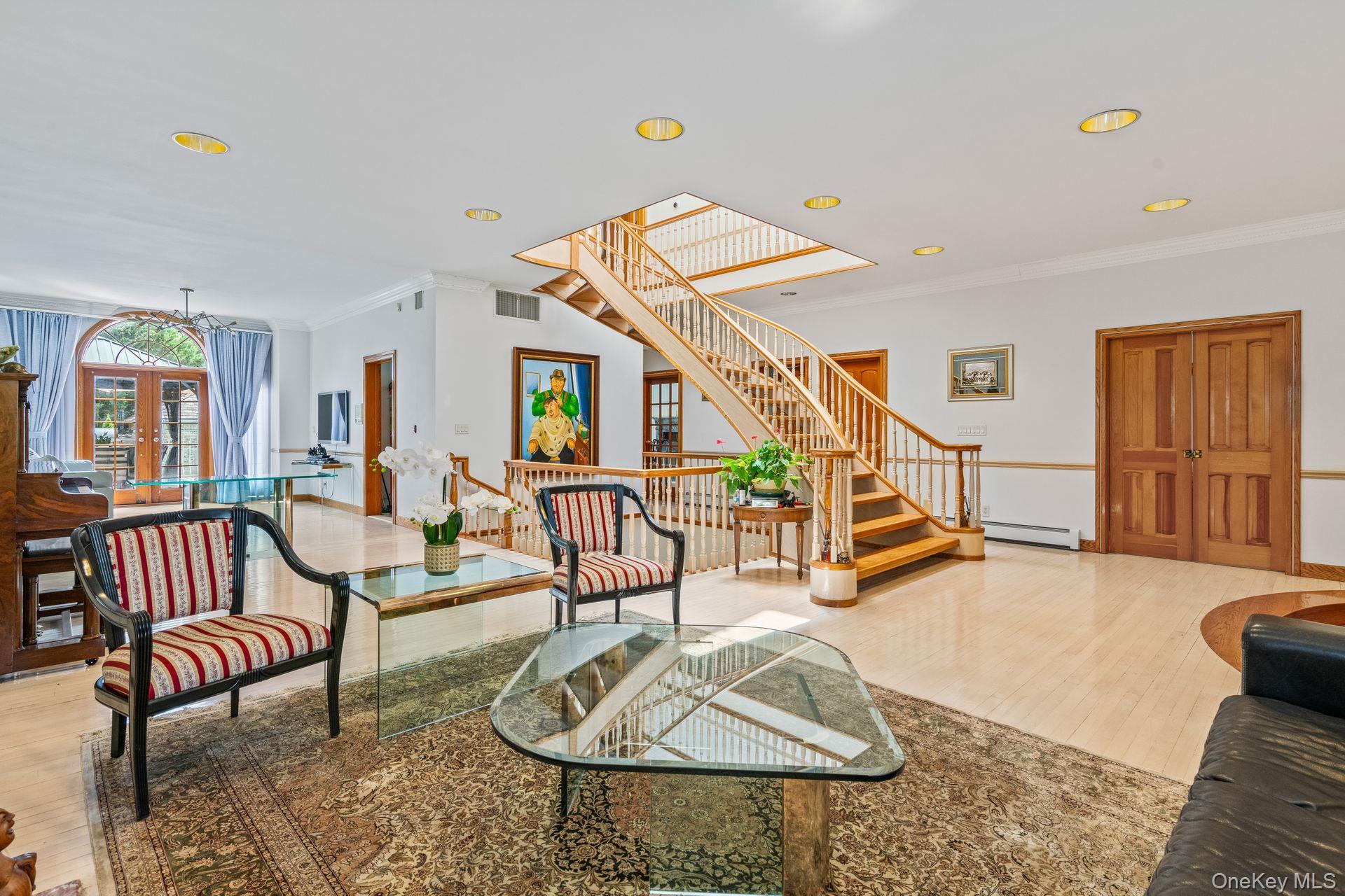 6 Summit Place