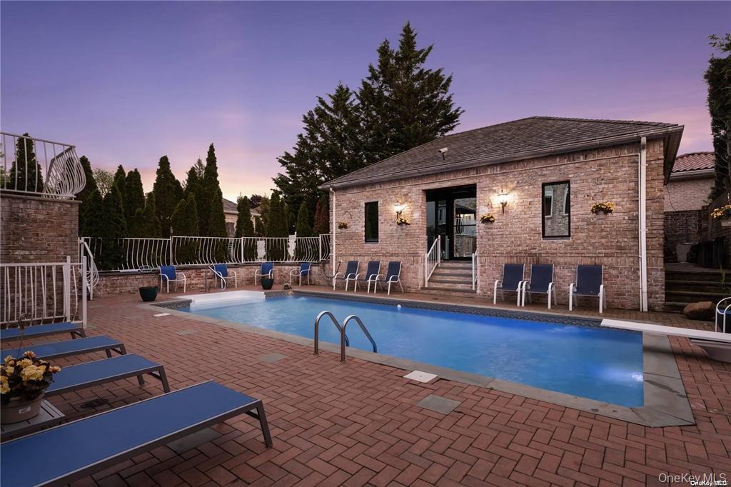 6 Summit Place