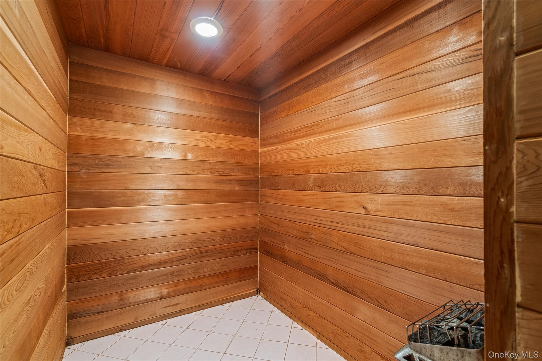 6 Summit Place
