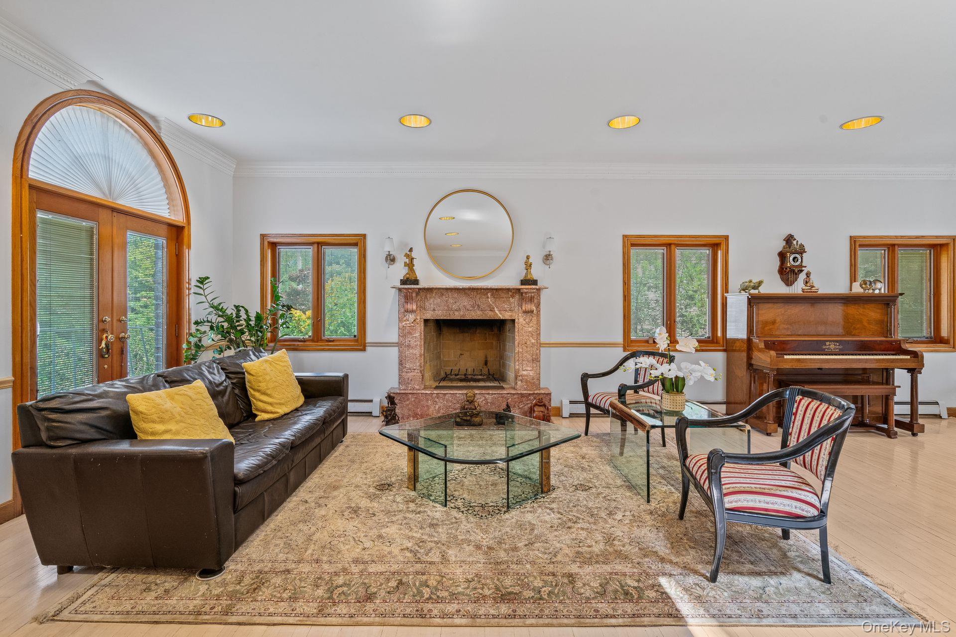 6 Summit Place